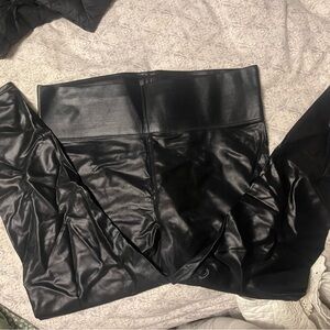 Knix Glossy Black Leggings